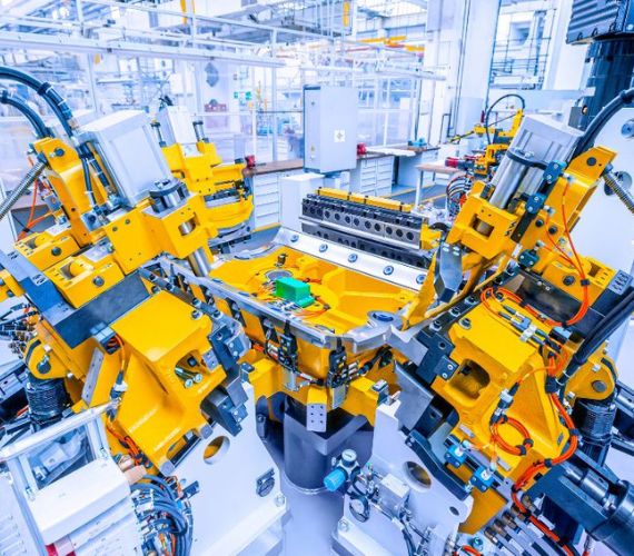 Handling Large-Scale Projects with Expertise